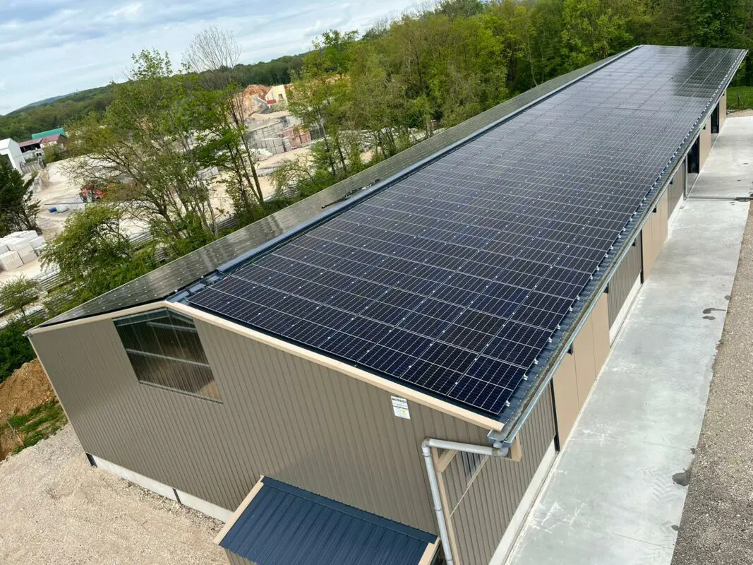 centrale photovoltaique hangar